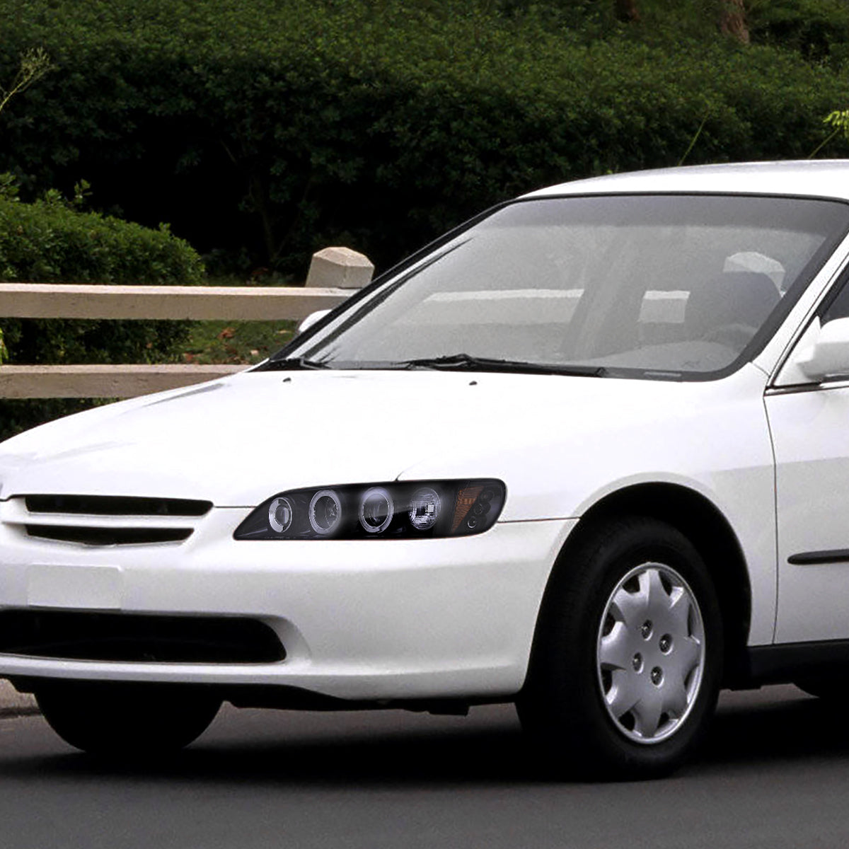 Ronnin - Se adapta a Honda Accord Sedán Coupé 1994-1997 Mejora Reemplazo LED con Aros Dobles Faro Proyector Par | Negro Humo