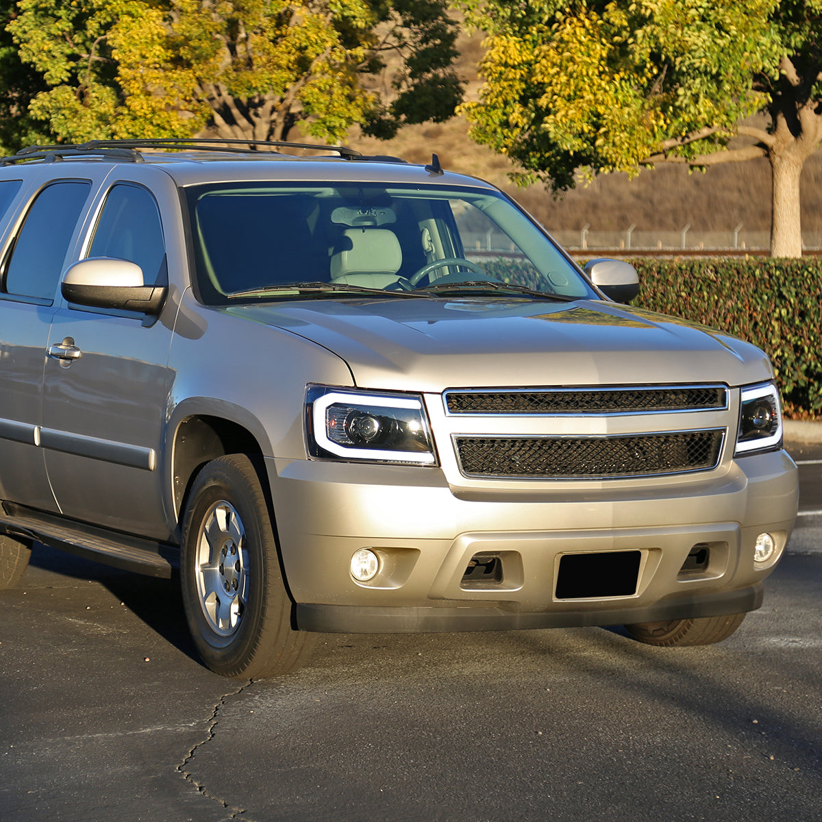 Ronnin - Fits 2007-2013 Chevy Avalanche 2007-2014 Tahoe Suburban 1500 2500 Upgraded Replacement Projector Headlights LED Tube Driving Lights Assembly Pair | Gloss Black