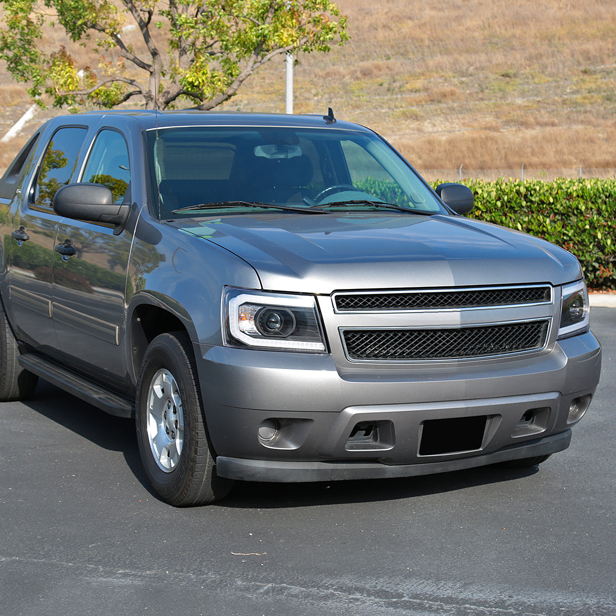 Ronnin - Fits 2007-2013 Chevy Avalanche 2007-2014 Tahoe Suburban 1500 2500 Upgraded Replacement Projector Headlights LED Tube Driving Lights Assembly Pair | Black