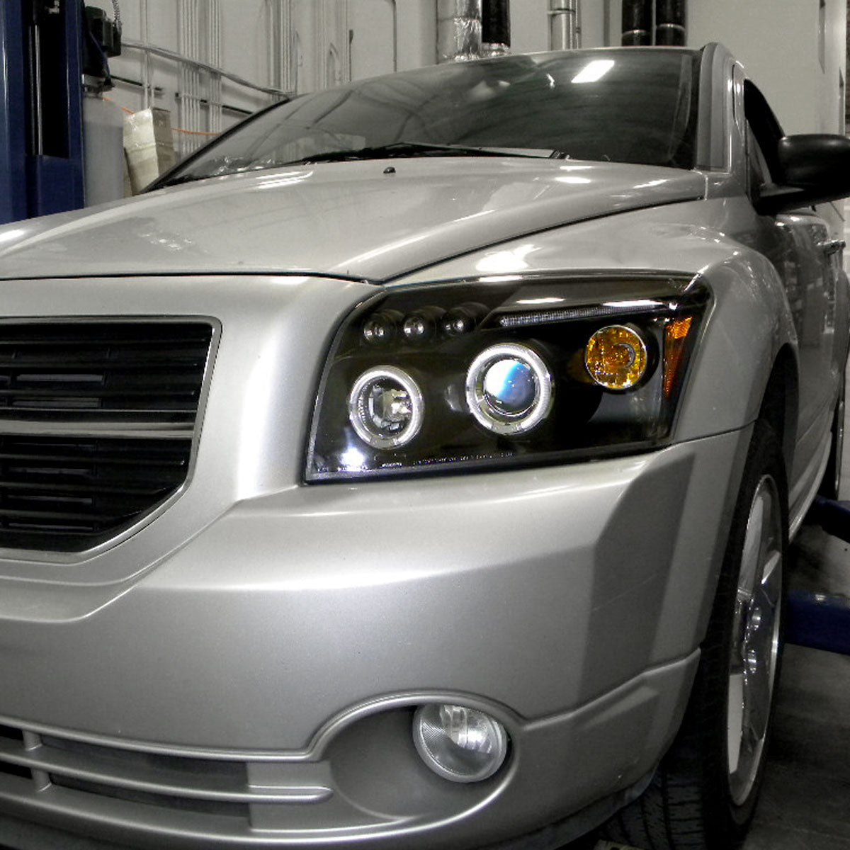 Ronnin - Compatible con Dodge Caliber 2007-2012 Faros Proyectores LED Mejorados de Doble Aro con Luces Diurnas, Par | Negro