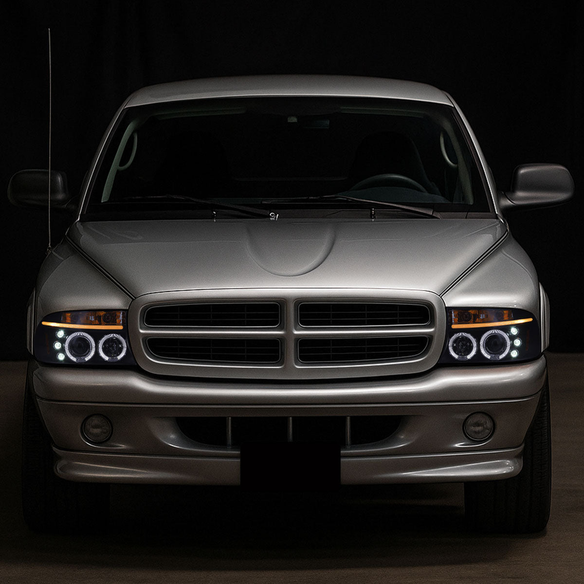 Ronnin - Compatible con Dodge Dakota Durango 1997-2004, actualización de luces de marcha LED de doble halo, faros delanteros tipo proyector, conjunto par | Negro Ahumado