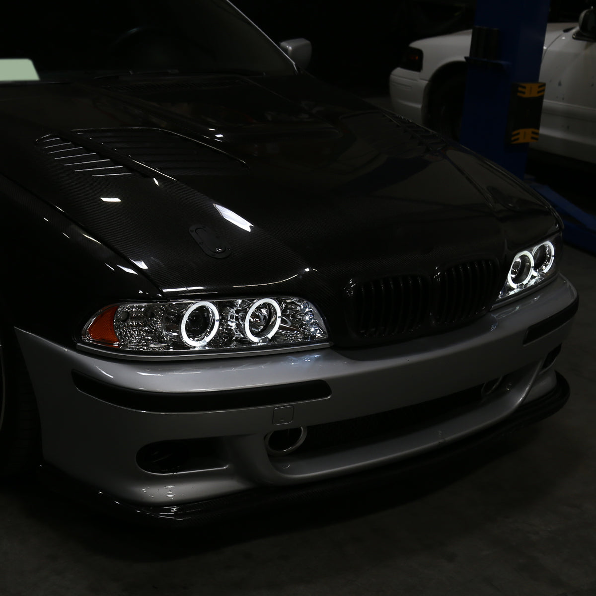 Ronnin - Se adapta a BMW E39 530i 528i 525i de 1996-2003, par de faros delanteros halógenos con proyector LED de doble aro mejorados | Cromo
