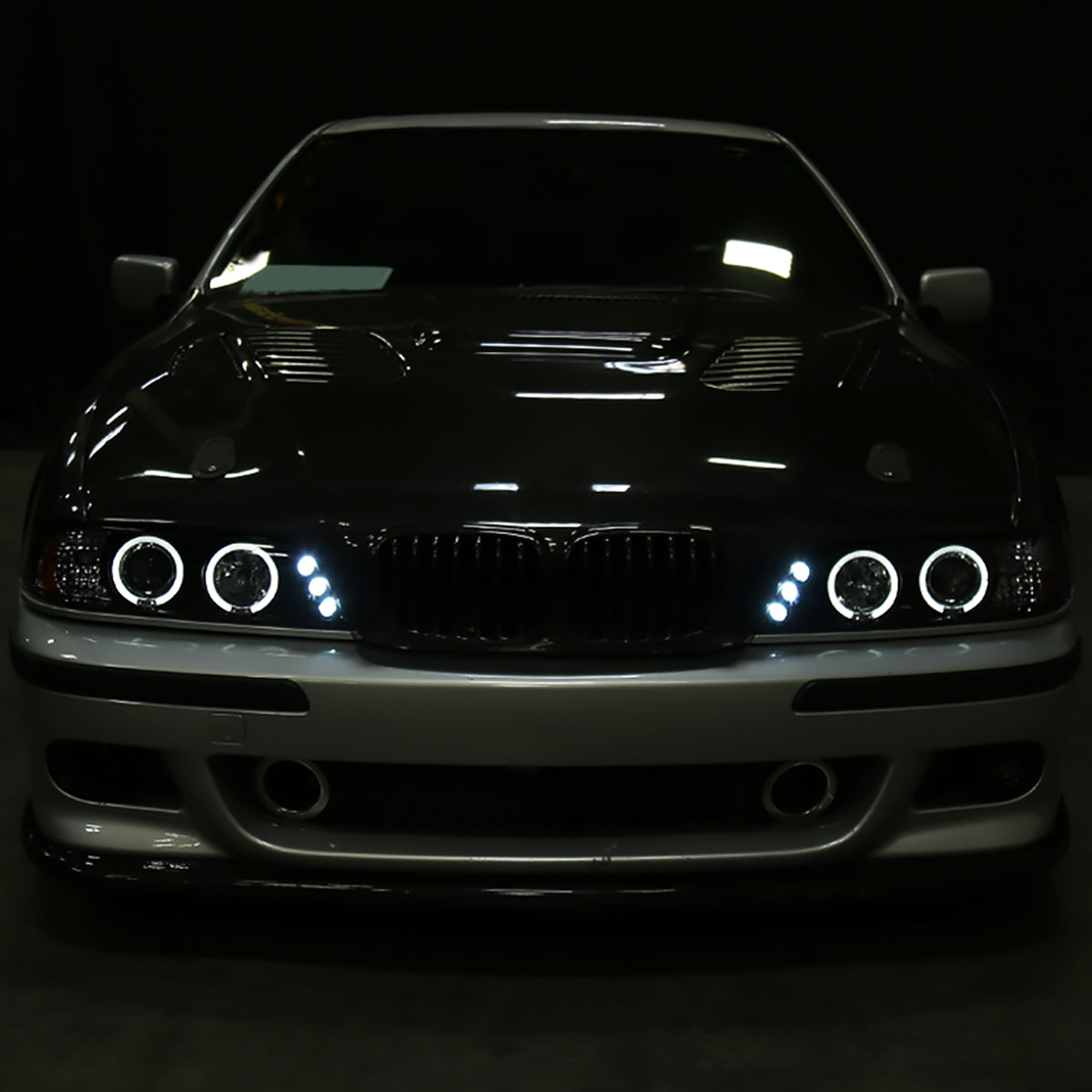 Ronnin - Compatible con BMW E39 530i 528i 525i 1996-2003 Ensamblaje de faros proyectores halógenos LED de doble aro de repuesto mejorado | Negro