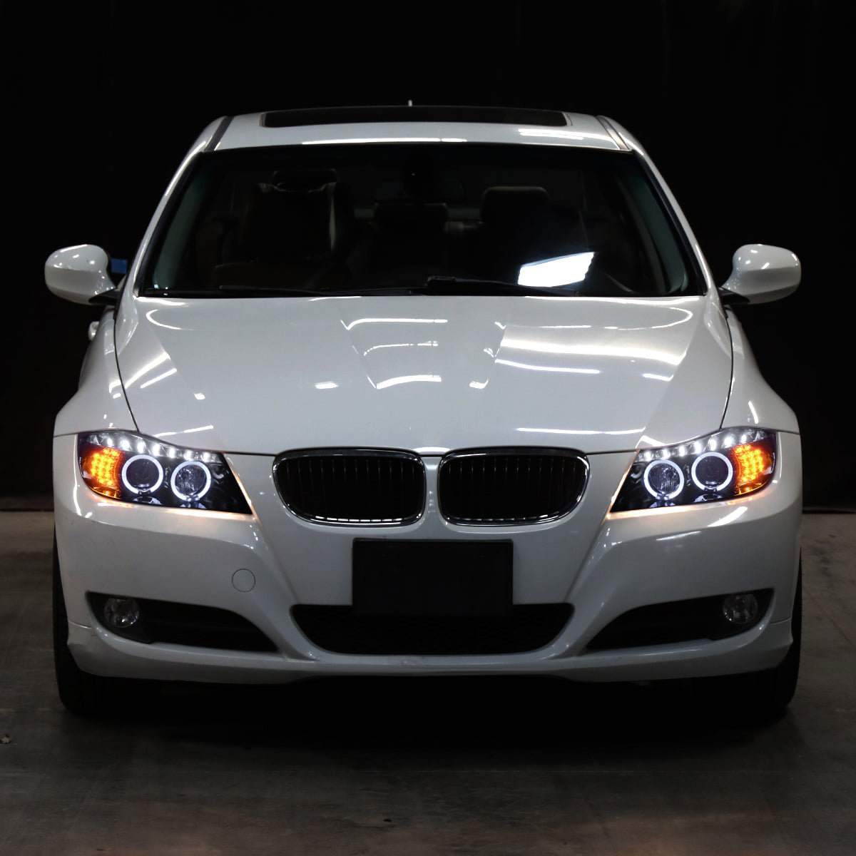 2006-2008 BMW 3-Series E90 325i 328i 330i E91 Wagon LED Turn Signals Halogen Projector Headlights Assembly Pair | Black Smoke