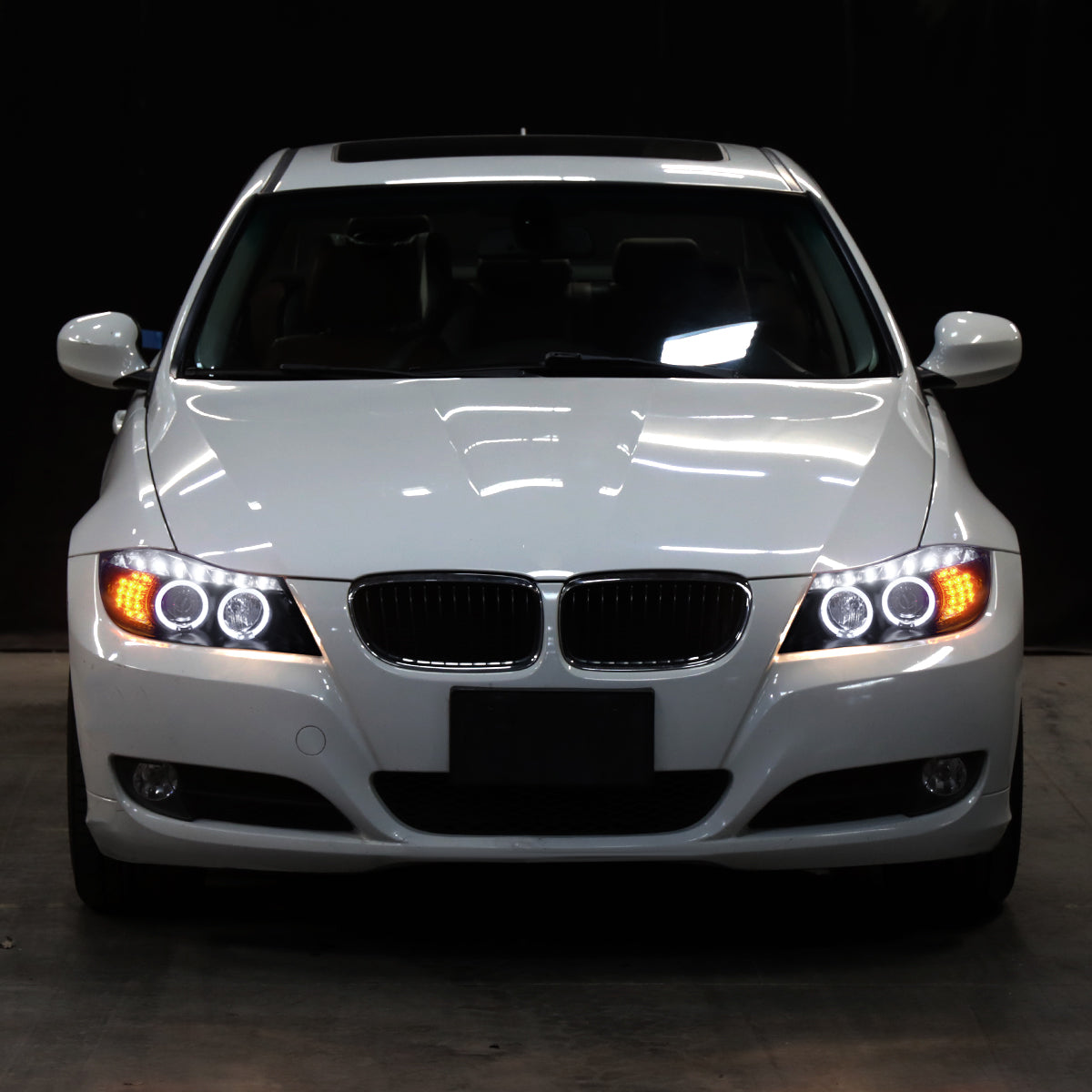 2006-2008 BMW 3-Series E90 325i 328i 330i E91 Wagon LED Turn Signals Halogen Projector Headlights Assembly Pair | Black