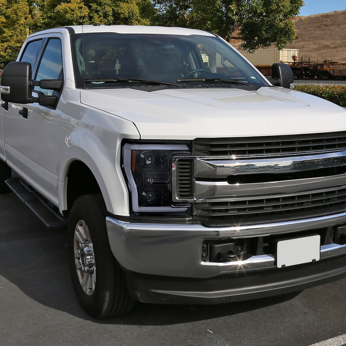 Ronnin - Fits 2017-2019 Ford F250 F350 F450 F550 Super Duty Halogen Projector Headlights Switchback LED Turn Signal Replacement Pair | Black Smoke