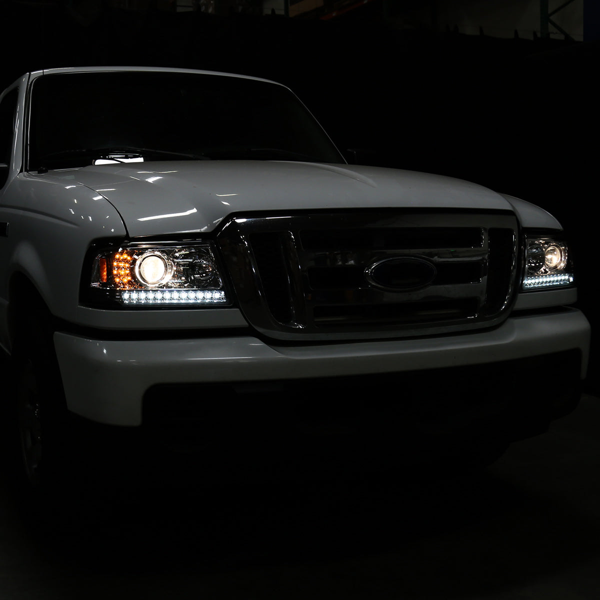 Ronnin - Conjunto de faros delanteros con proyector Ford Ranger 2001-2011, par de repuesto de tubo LED brillante | Negro Ahumado