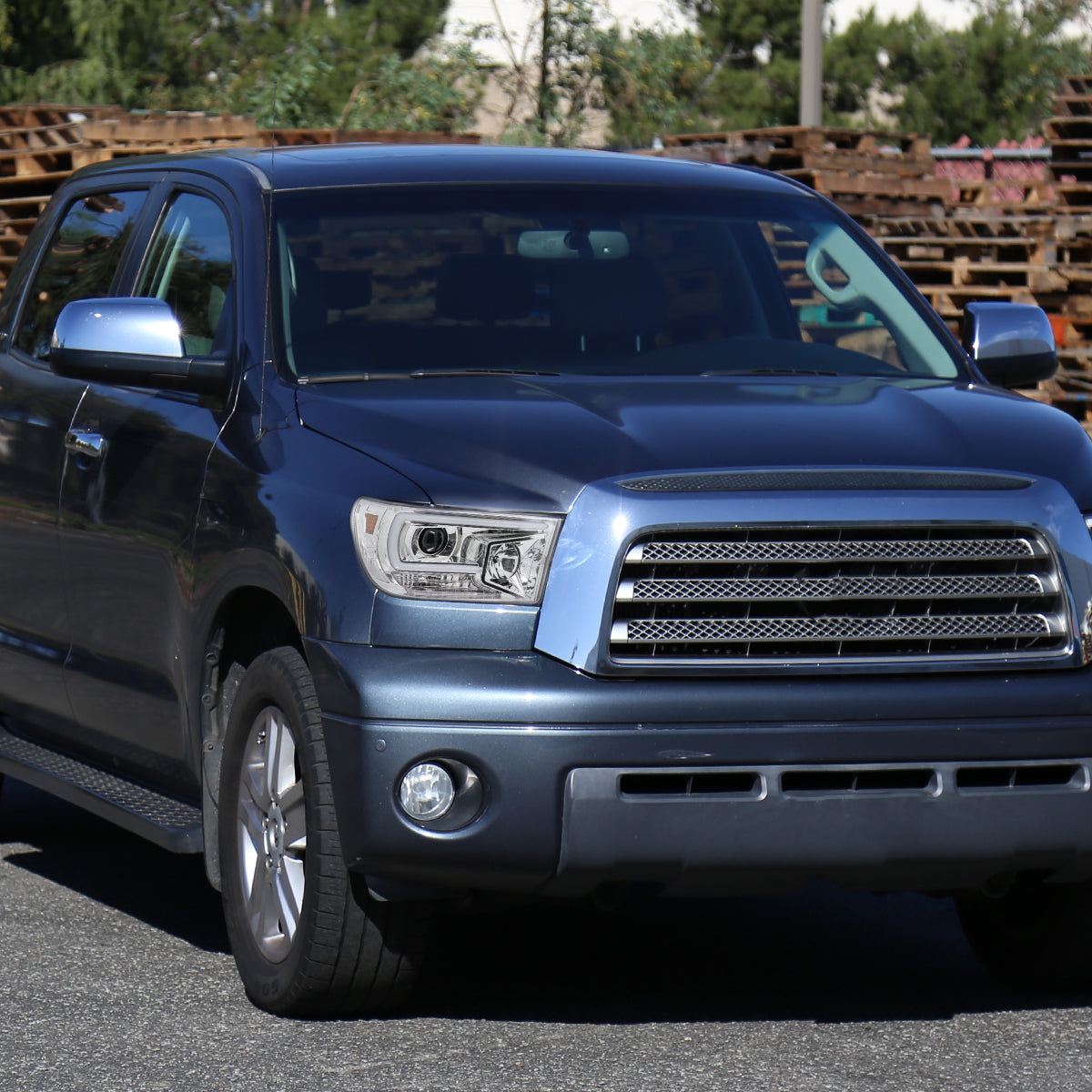 Ronnin - Fits 2007-2017 Toyota Tundra Sequoia Upgraded Replacement LED Running Light Tube Projector Headlights Assembly Pair | Chrome