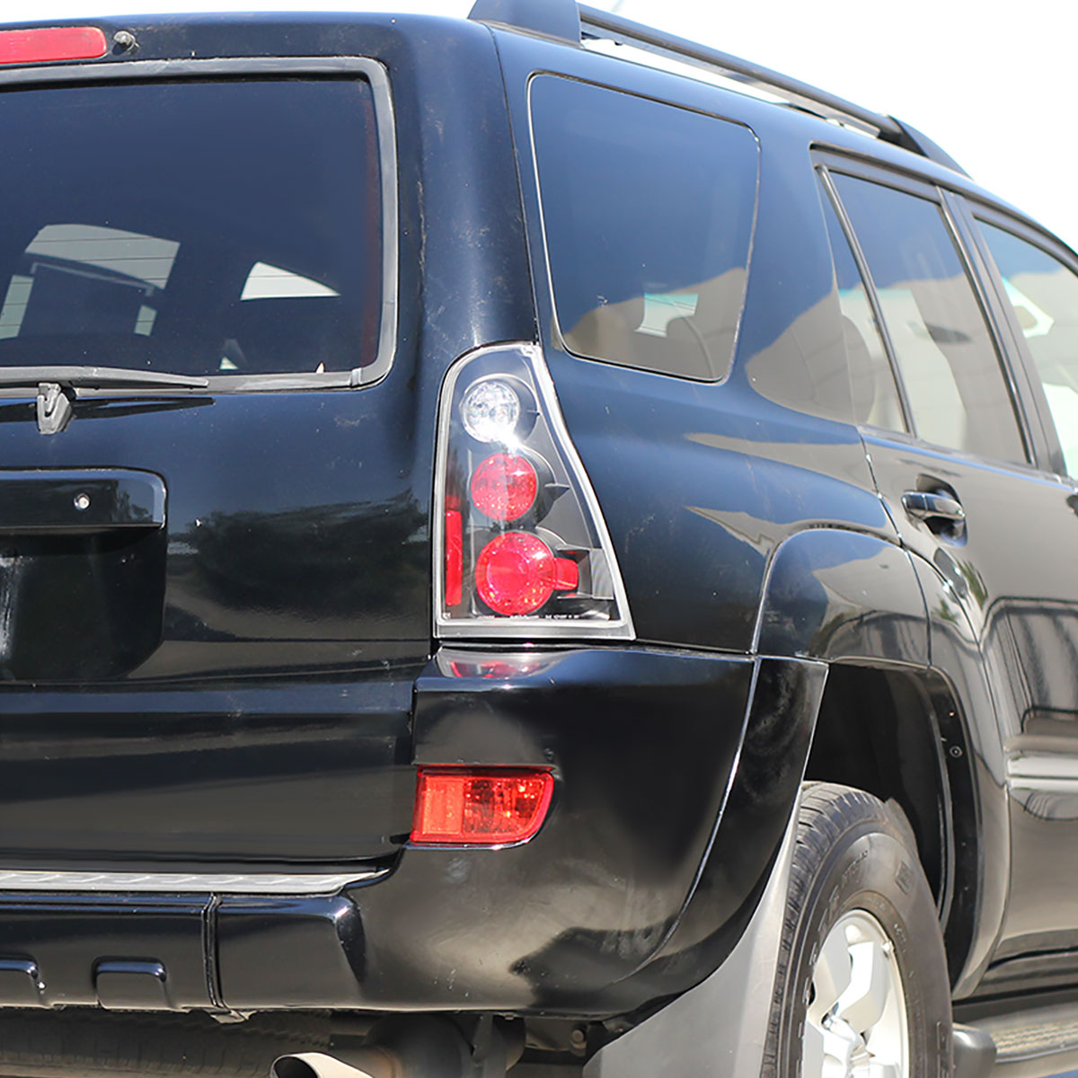 2003-2005 Toyota 4Runner Upgrade Euro Style Tail Lights Replacement Assembly Pair | Black