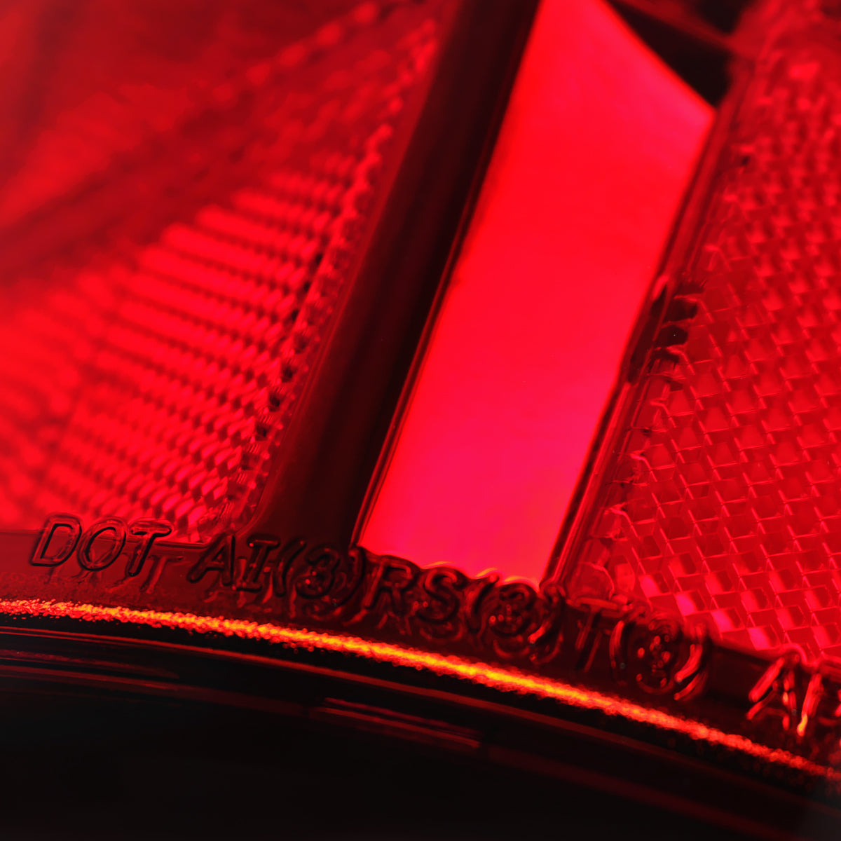 Ronnin -  Fits 2000-2006 Chevy Tahoe Suburban GMC Yukon Denali XL Factory Replacement Tail Lights Assembly Pair | Red