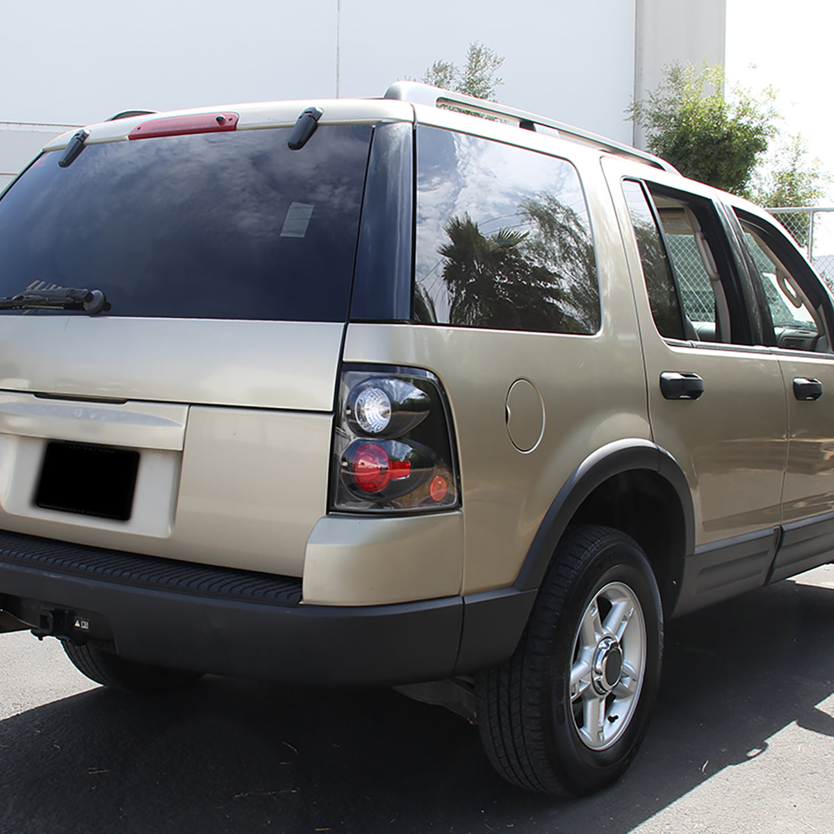 Ronnin - Conjunto de luces traseras de repuesto para Ford Explorer 4 puertas 2002-2005 | Negro