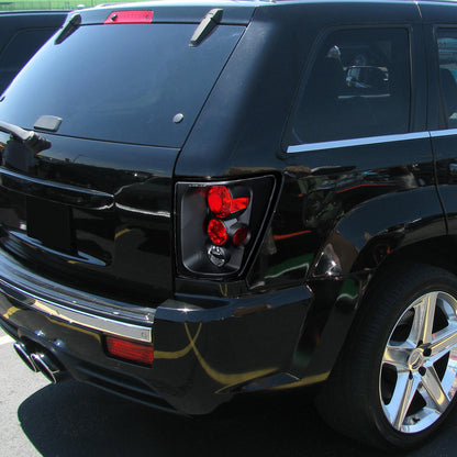 2005-2006 Jeep Grand Cherokee Euro Style Replacement Tail Lights Assembly Pair | Black