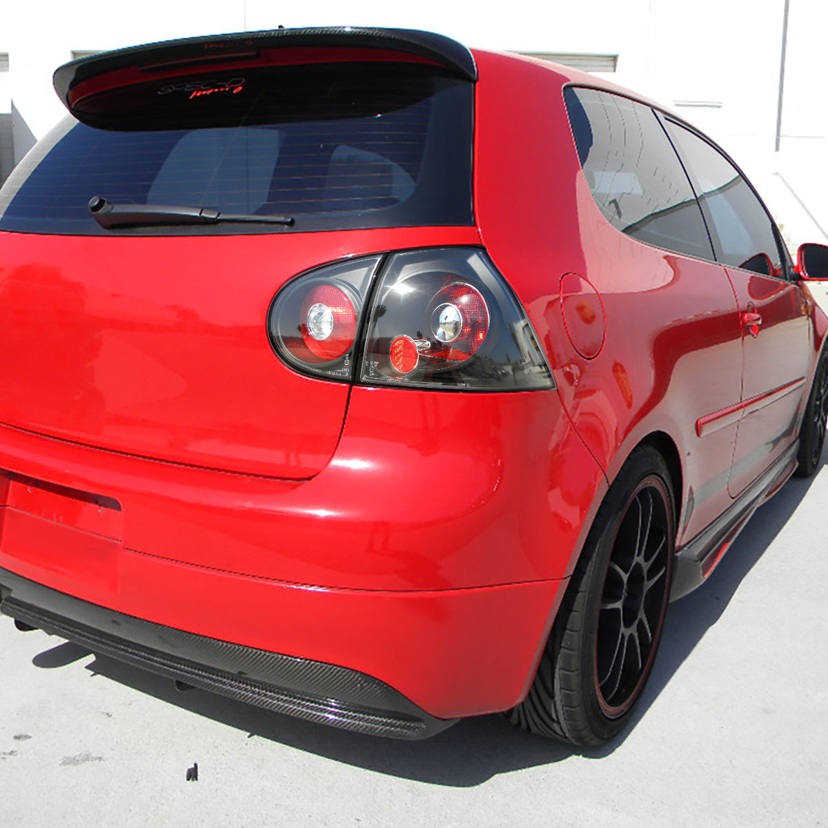 2006-2009 Volkswagen Golf MK5 GTI  Rabbit R32 Euro Style Replacement Tail Lights Assembly Pair | Black