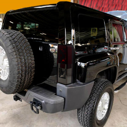 Ronnin - Compatible con Hummer H3 2005-2010 con 2 enchufes de bombilla. Montaje de luces traseras de repuesto, par | Rojo ahumado