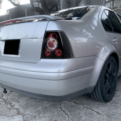 1999-2005 Volkswagen Sedan Jetta MK4 Replacement Tail Lights Assembly Pair | Black