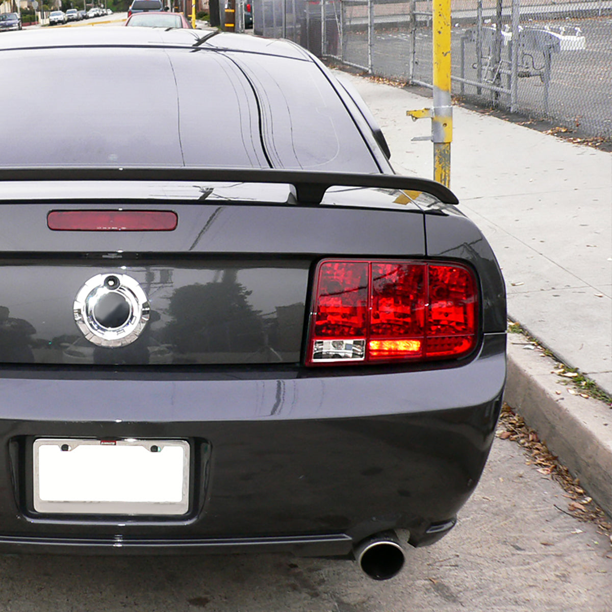 Ronnin - Conjunto de luces traseras de repuesto de fábrica para Ford Mustang 2005-2009 | Par | Rojo