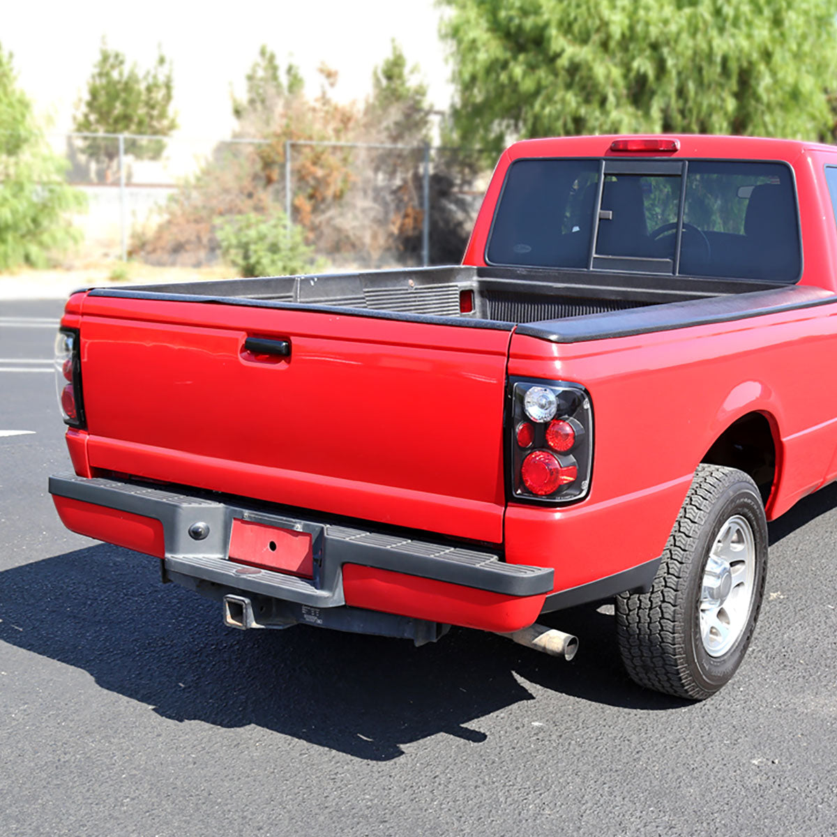 Ronnin - Fits 2001-2005 Ford Ranger Euro Style Replacement Tail Lights Assembly Pair | Black