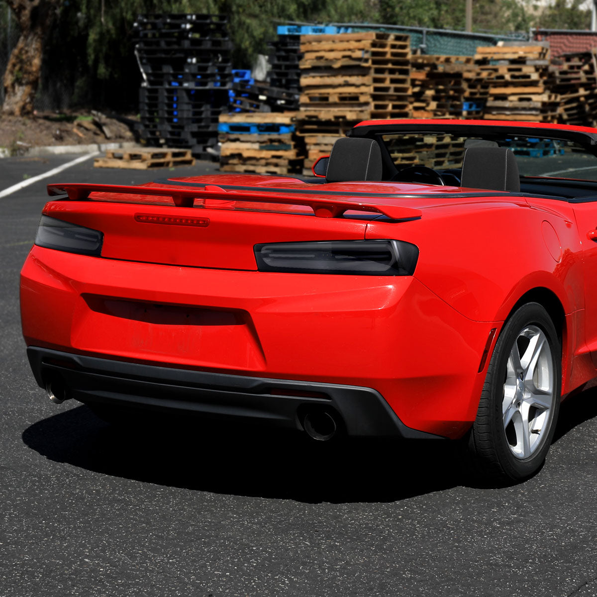 Ronnin - Compatible con Chevy Camaro 2016-2018 Ensamblaje de luces traseras LED estilo secuencial de actualización completa | Par de lentes ahumadas negras