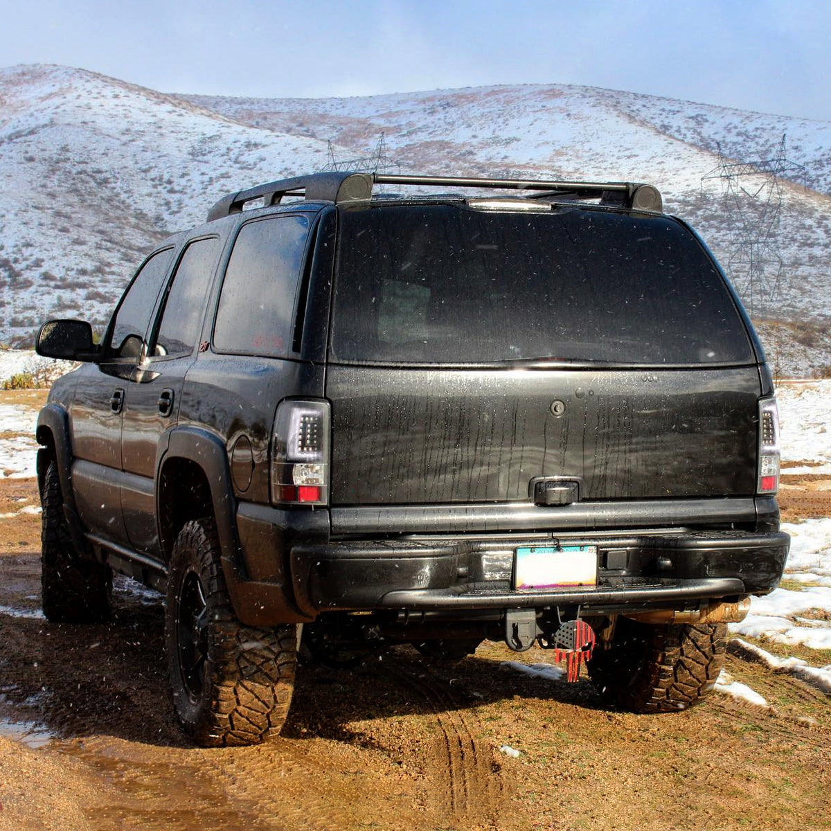 Ronnin - Fits 2000-2006 Chevy Suburban Tahoe GMC Yukon XL Denali Full LED Tail Lights Assembly Pair | Black | White Tube