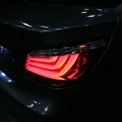 Ronnin - Fits 2004-2007 BMW E60 5-Series 525i 530i 545i 550i US Spec LED Tail Lights Upgrade Assembly Pair | Red