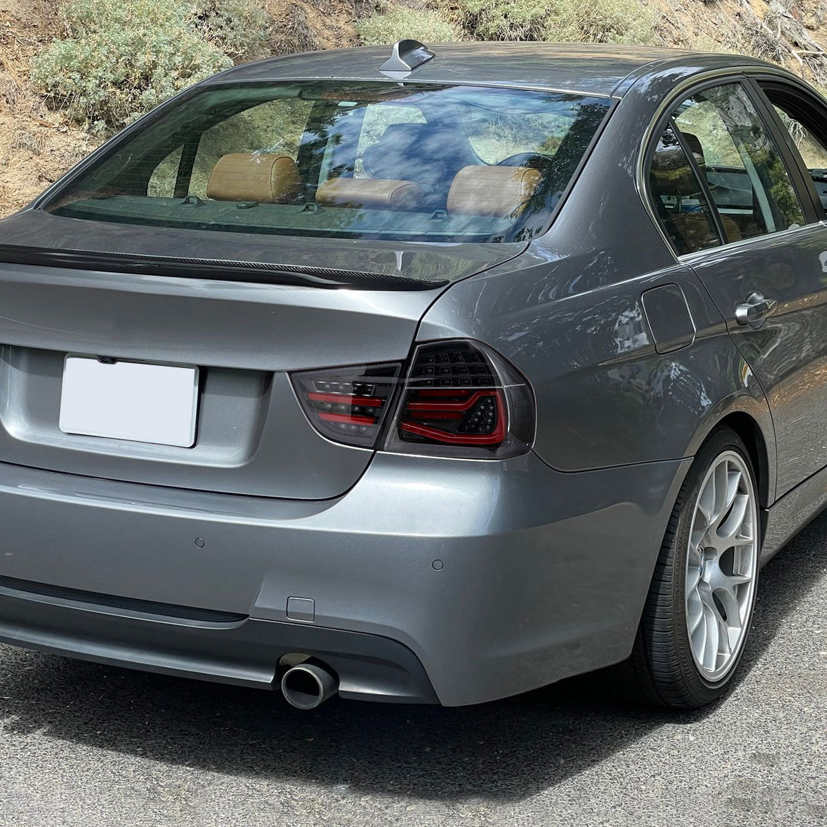 Ronnin - Fits 2009-2011 BMW E90 3-Series 325i 328i 330i Upgraded Replacement LED Tube Driving Lights Sequential Turn Signals Tail Lamps Assembly Pair | Gloss Black