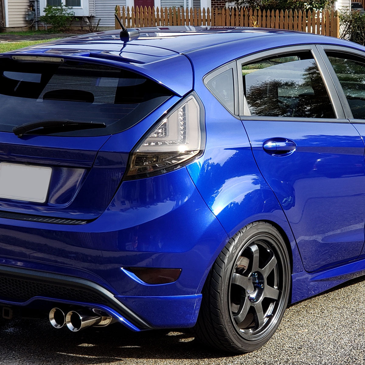 Ronnin - Se adapta a 2014-2019 Ford Fiesta EE. UU. Sped Hatchback LED Luces traseras Ensamblaje Actualización Par de reemplazo | Ahumado