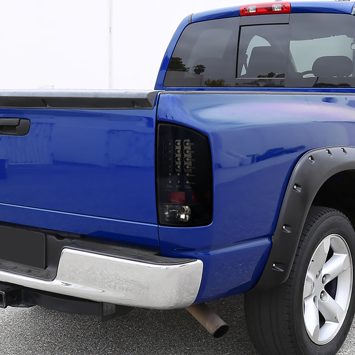 Ronnin - Compatible con Dodge Ram 1500 2500 3500 (2007-2009) Luces traseras con intermitentes y freno LED integrados Mejoradas, par | Humo Negro