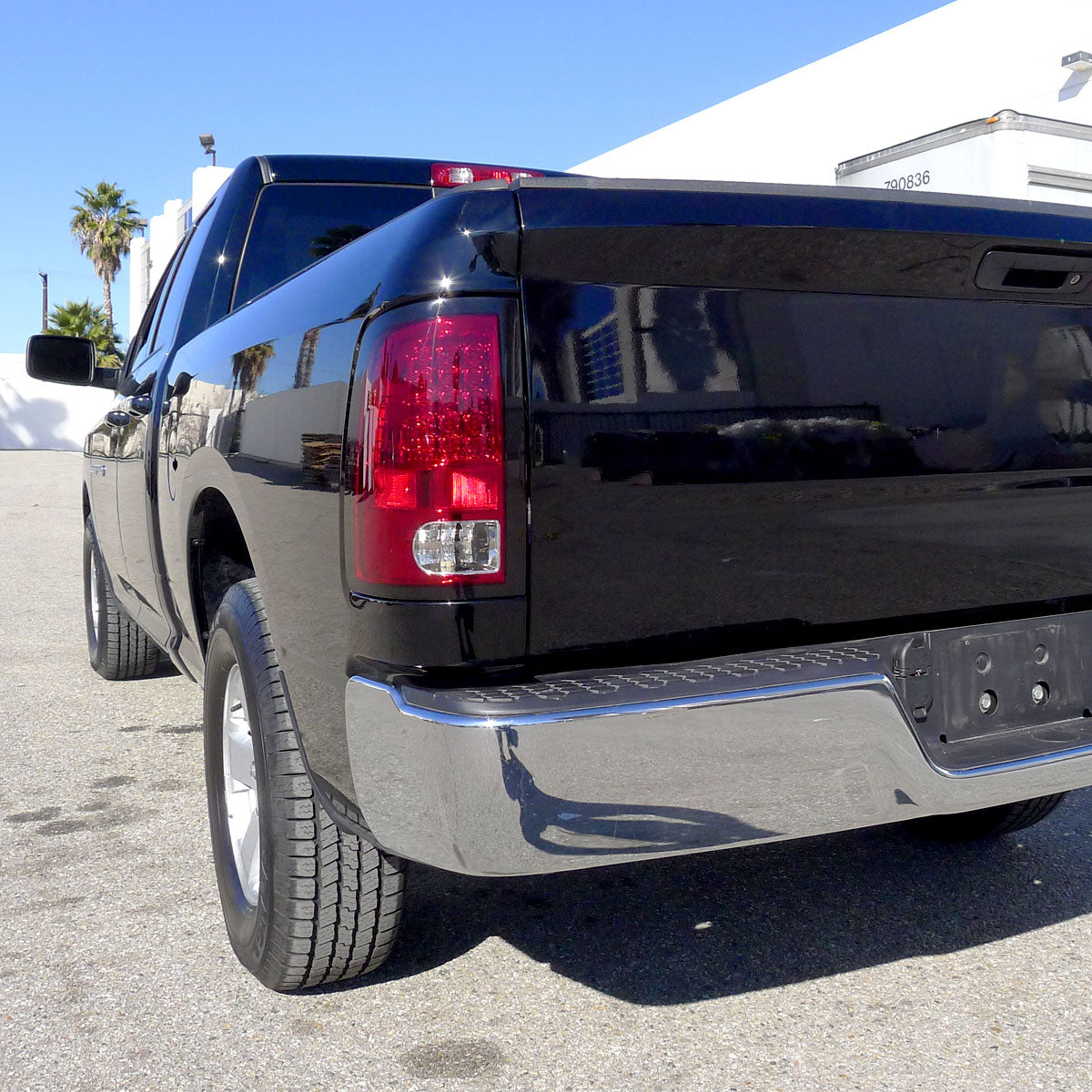Ronnin - Compatible con Dodge Ram 1500 2500 3500 2009-2022 Luces traseras LED con freno y direccionales integrados, par | Rojo
