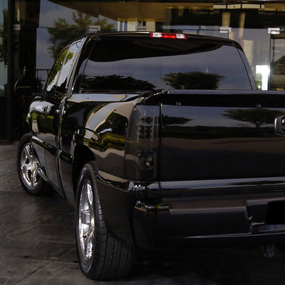Ronnin - Compatible con Chevy Silverado 1500 HD 2500 HD 3500 Classic 2003-2007 Luces traseras con intermitentes y luces de freno LED integradas, par | Ahumado