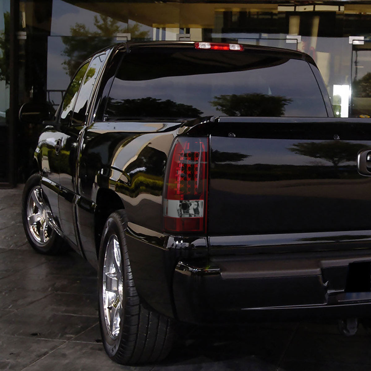 Ronnin - Compatible con Chevy Silverado 1500 HD 2500 HD 3500 Classic 2003-2007 Luces traseras LED integradas de freno y direccionales, par | Rojo