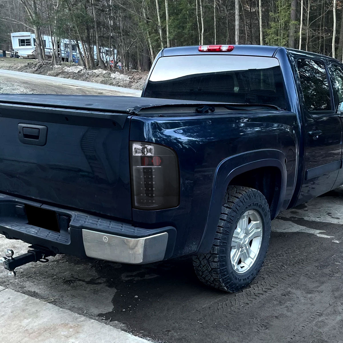 Ronnin - Compatible con Chevy Silverado 1500 2500 HD 3500 HD 2007-2014, par de luces LED de freno y direccionales integradas de repuesto | Negro