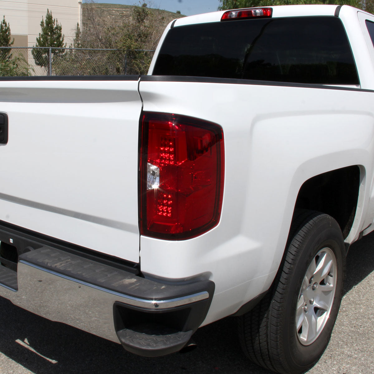 Ronnin - Fits 2014-2018 Silverado 1500 2500HD 3500HD | 2015-2019 Sierra 3500HD LED Tail Lights Integrated Brake and Turn Signal Lamps Replacement Assembly Pair | Red