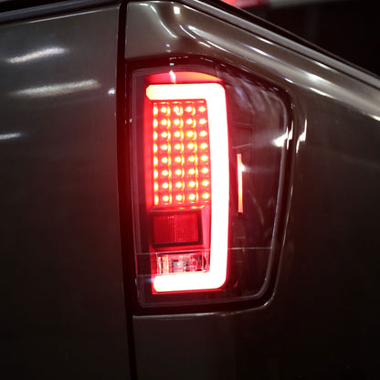 Ronnin - Se adapta a Nissan Titan 2004-2015 Luces traseras con tubo LED, freno integrado y direccionales, par | Negro