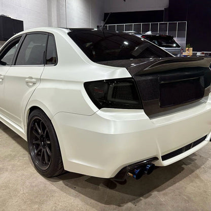 Ronnin - Compatible con Subaru Impreza WRX STI 2008-2014, faros traseros LED completos con intermitentes secuenciales, par | Negro Ahumado