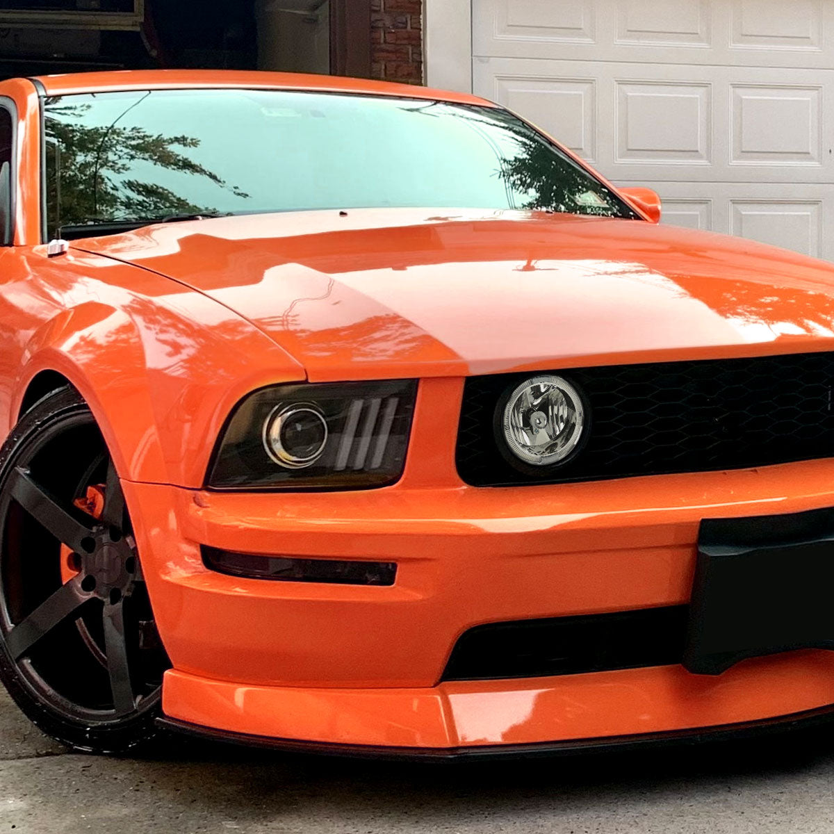 Ronnin - Se adapta a Ford Mustang GT Deluxe Premium Halo Rims Bumper Driving Fog Lights Assembly Par 2005-2009 | Cromo